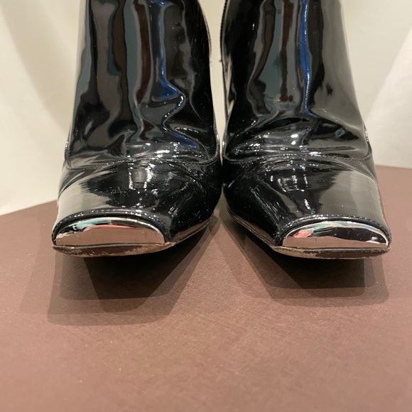 Louis Vuitton Black Patent Lthr/Silver Heel Boot - Picture 6 of 16